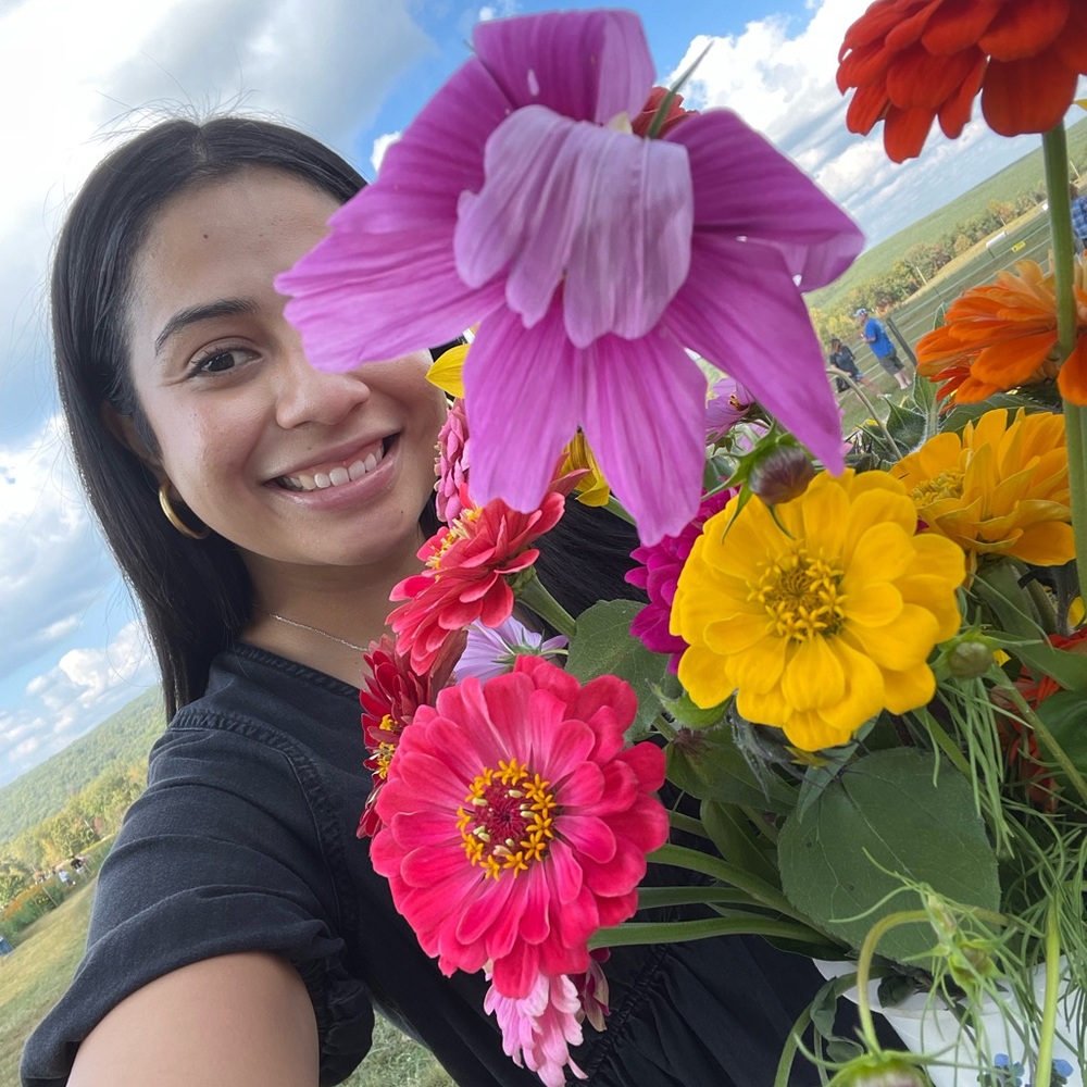 Meet your Posher, Alondra